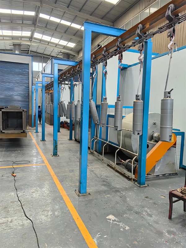 Oil cylinder painting line3